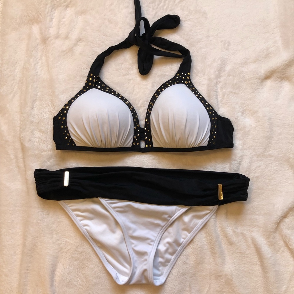 Beautiful VS Bikini